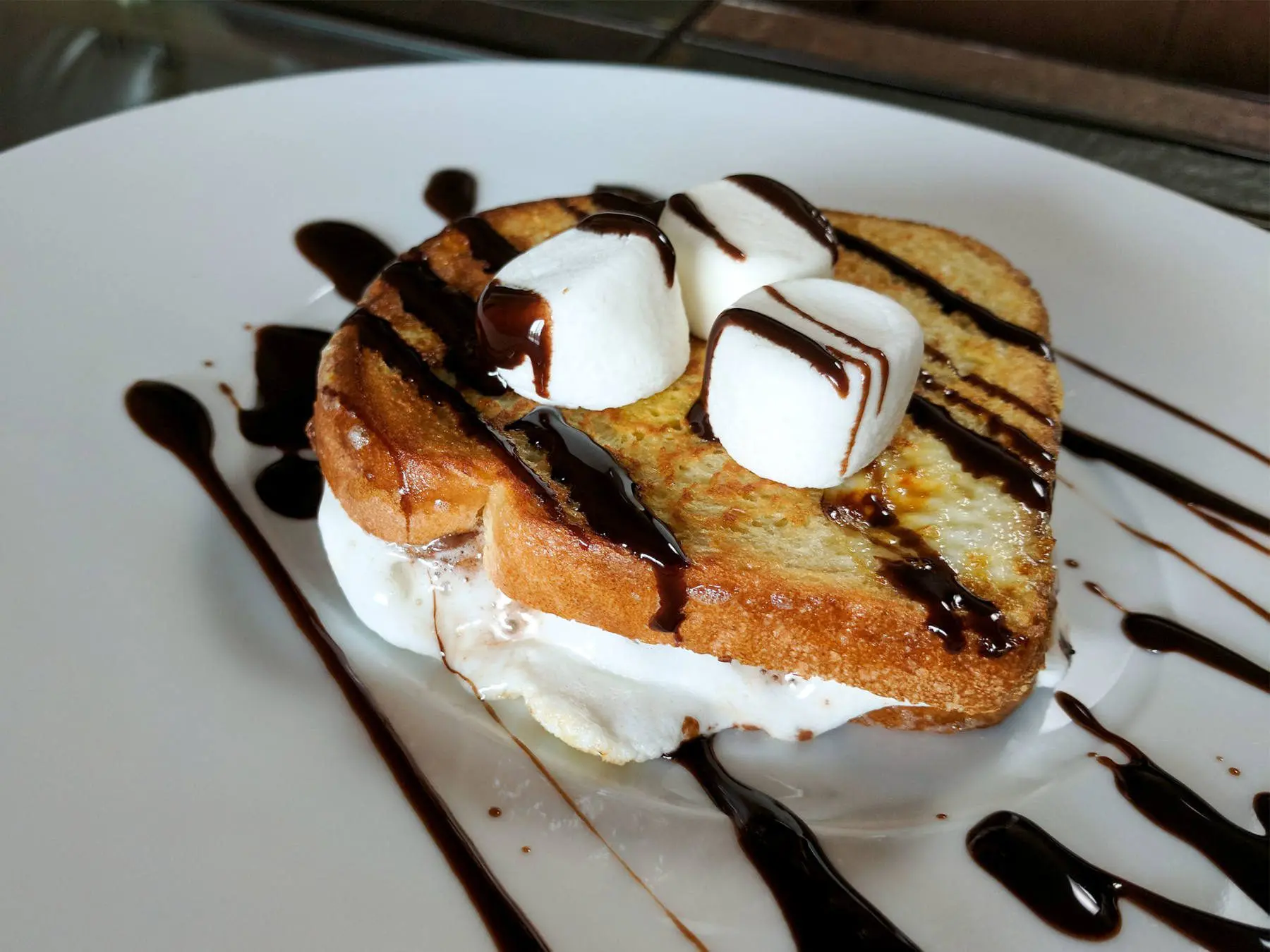 S'mores French Toast is an easy but scrumptious recipe perfect for any morning.