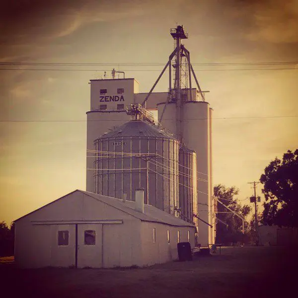 grain elevator in zenda kansas