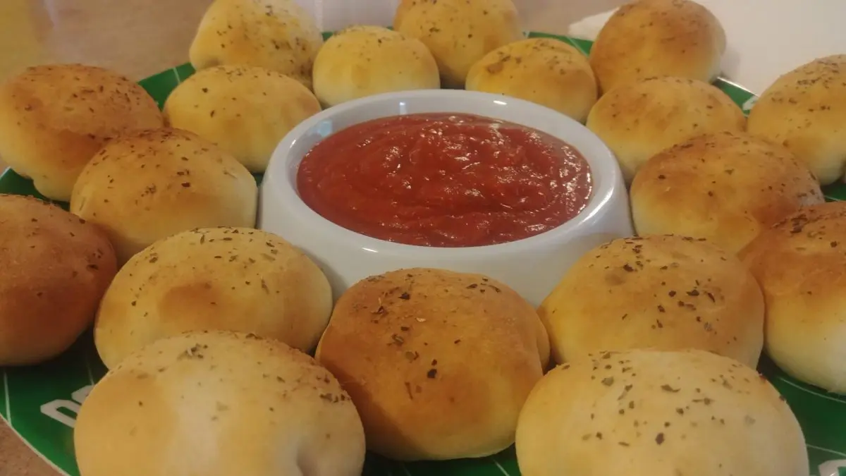 Photo: Easy supreme pizza rolls.