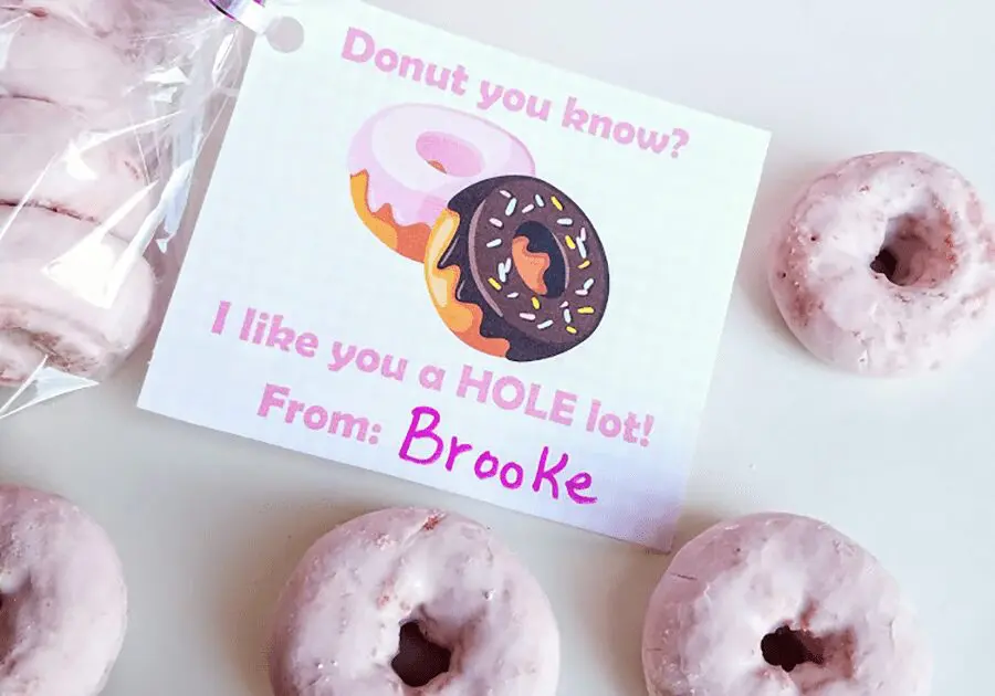 Photo: Donut You Know Valentines.