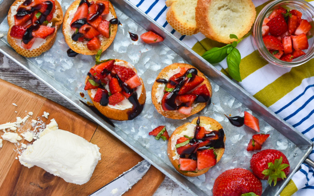 Strawberry Bruschetta - EatWheat
