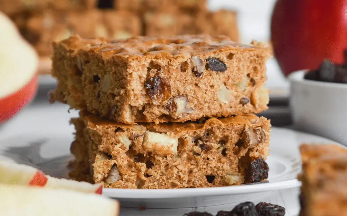 Photo: Sugarless apple cake.