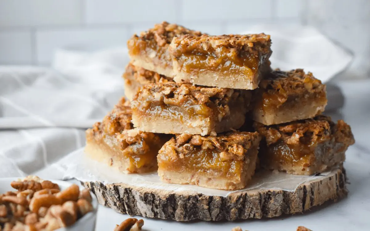 Photo: Pecan Pie Mini Bars.