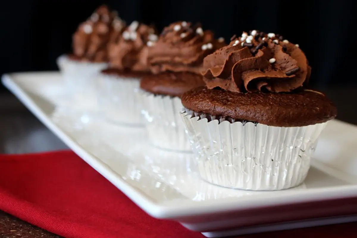 Strawberry Cream Chocolate Cupcakes.