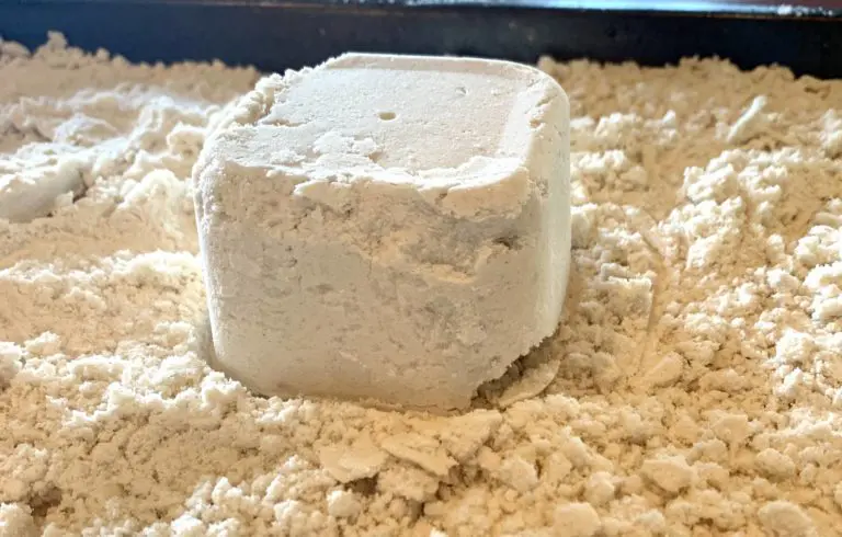 Photo: 2 Ingredient Moon Sand.