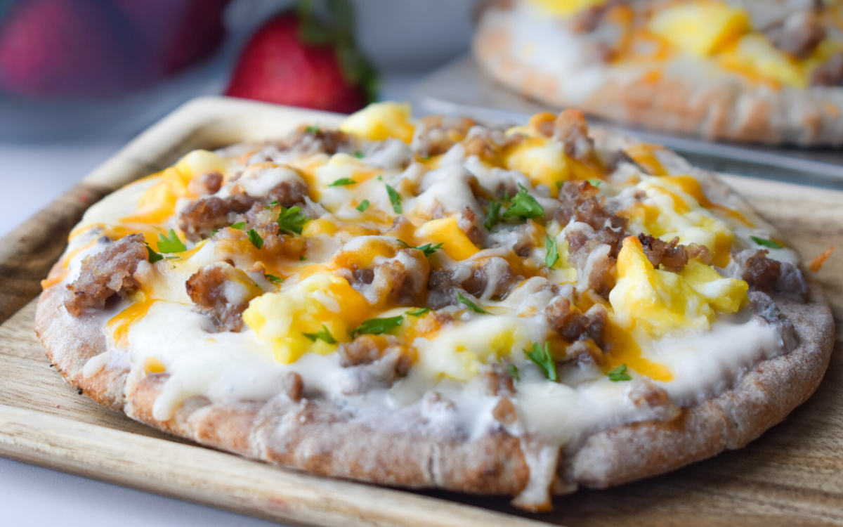 Photo: Breakfast Pita Pizzas.
