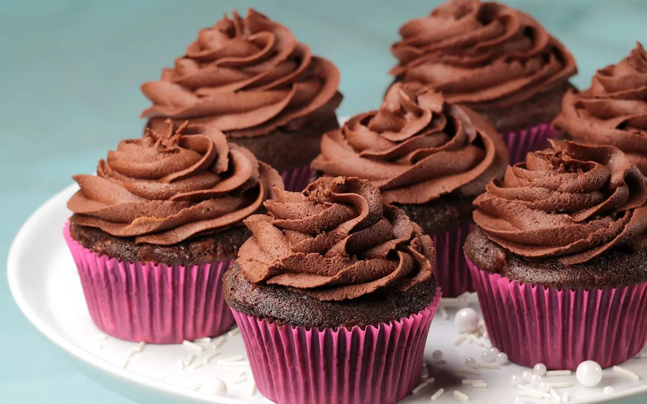 Chocolate Surprise Cupcakes