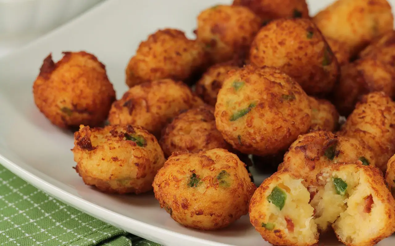 Jalapeño Bacon Cheese Balls