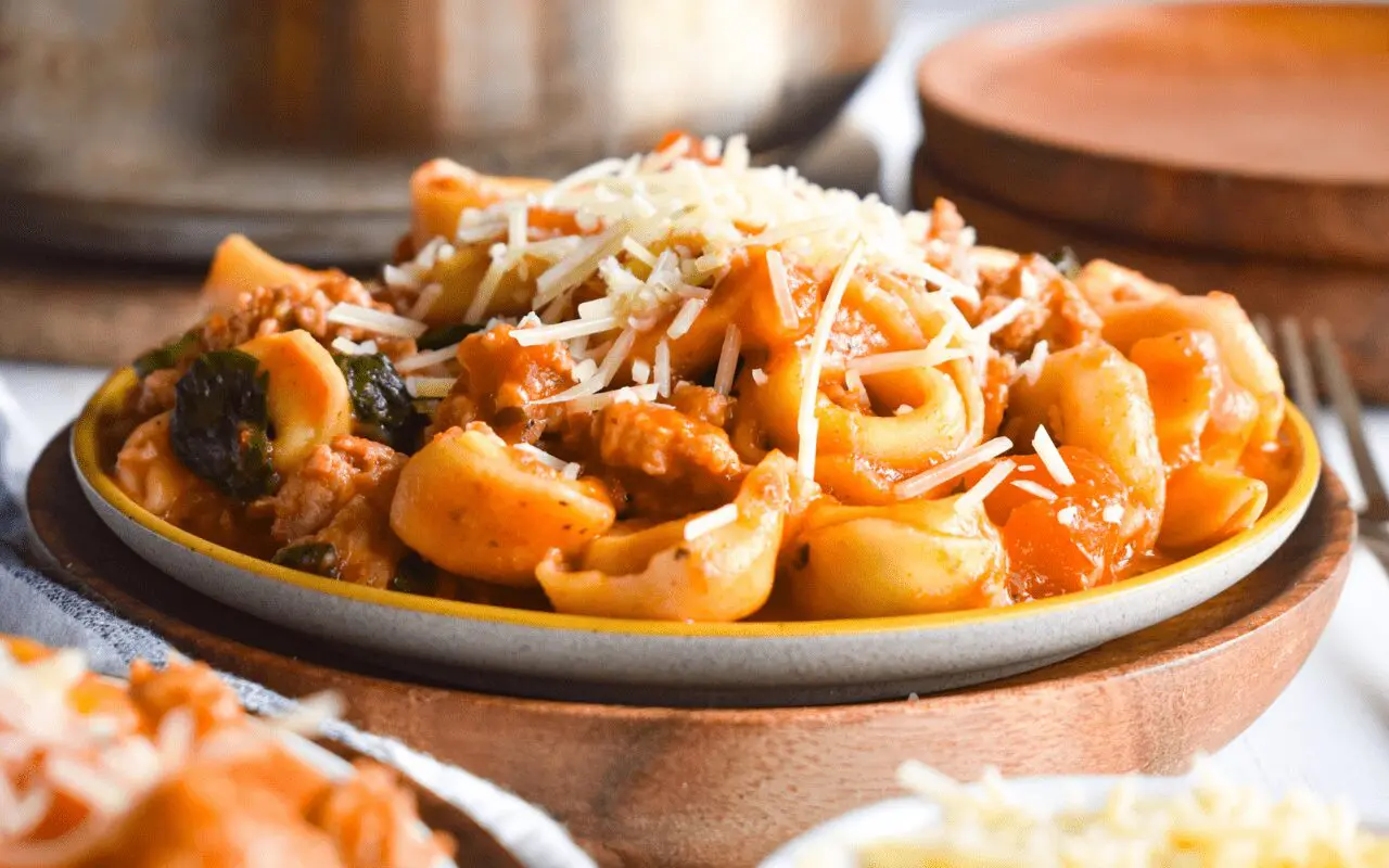 30 Minute Tuscan Tortellini Skillet