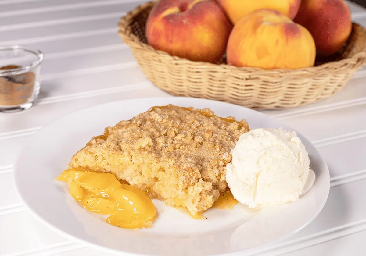 Photo: Easy Whole Wheat Peach Crumble.