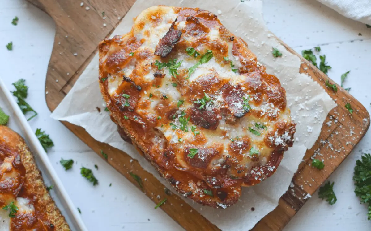 Photo: Mega Meat Garlic Bread Pizza