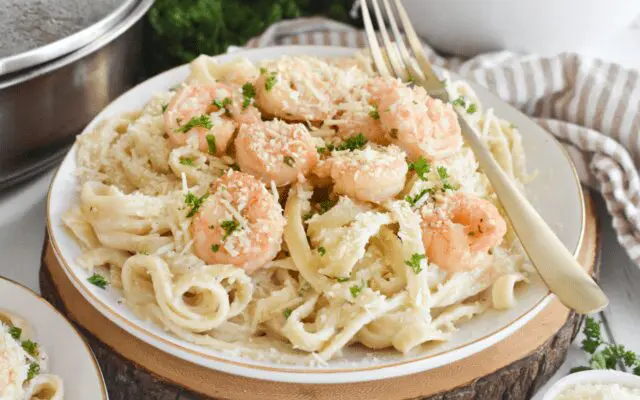 Photo: Fettuccini Alfredo with Spicy Garlic & Lime Shrimp