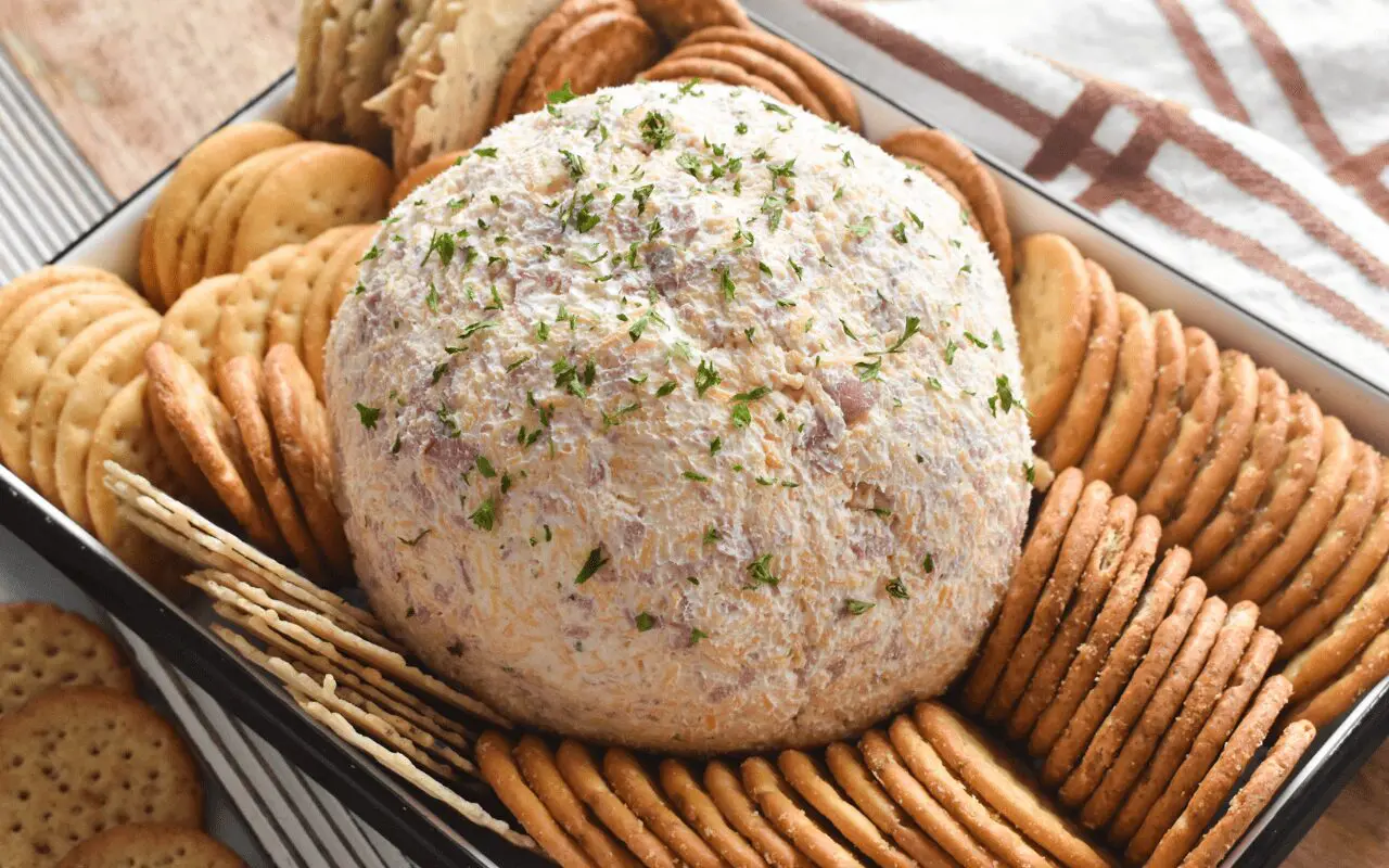 Photo: Cheese Ball Tray with Whole Grain Crackers