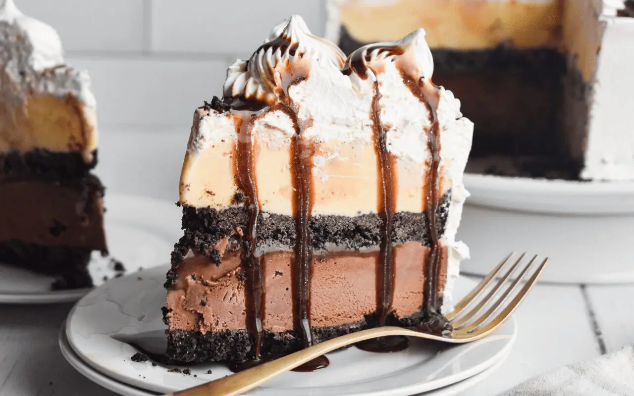 Photo: Ice Cream Cake.