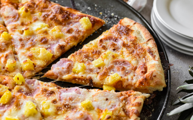 Image: Hawaiian Pizza.