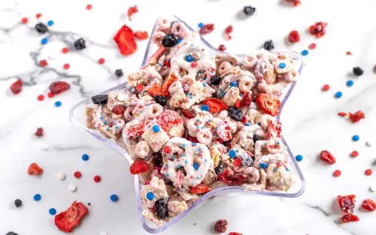 Patriotic Berry Snack Mix