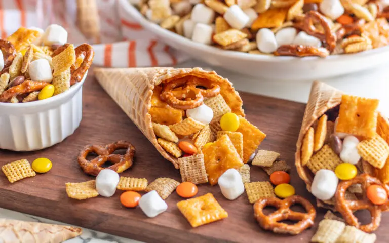 Sweet & Salty Snack Mix Aug25 Web-01