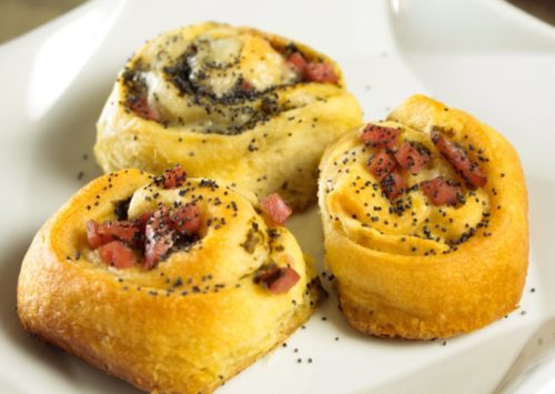 Pesto Ham and Cheese rolls are 25 short minutes away!