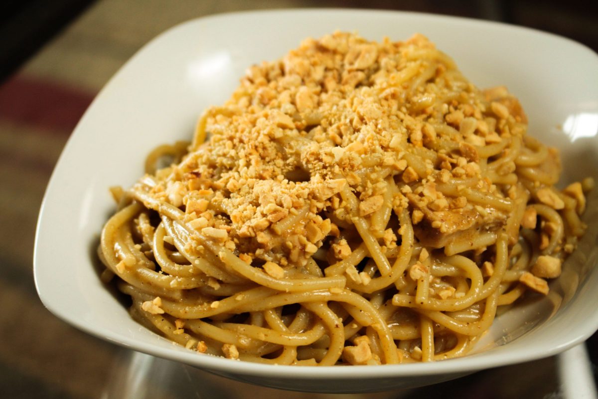 Enjoy these quick Asian Noodles with Peanuts in just minutes!