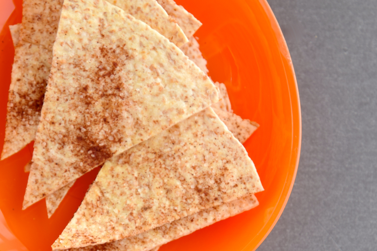 Photo: Baked cinnamon and sugar tortilla chips.