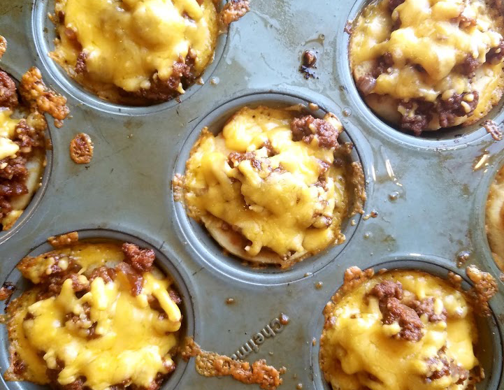 Photo: BBQ cups muffin tin with cheese.