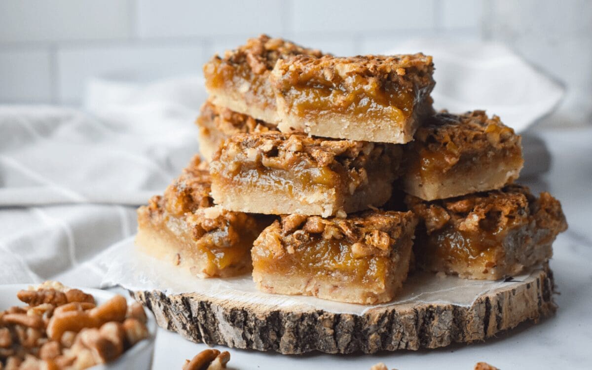 Photo: Pecan Pie Mini Bars.