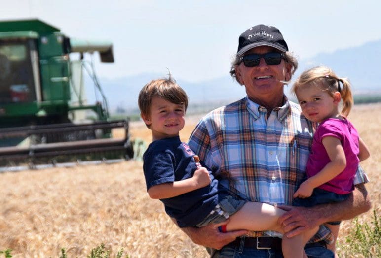 Image: Roy Motter and kids.